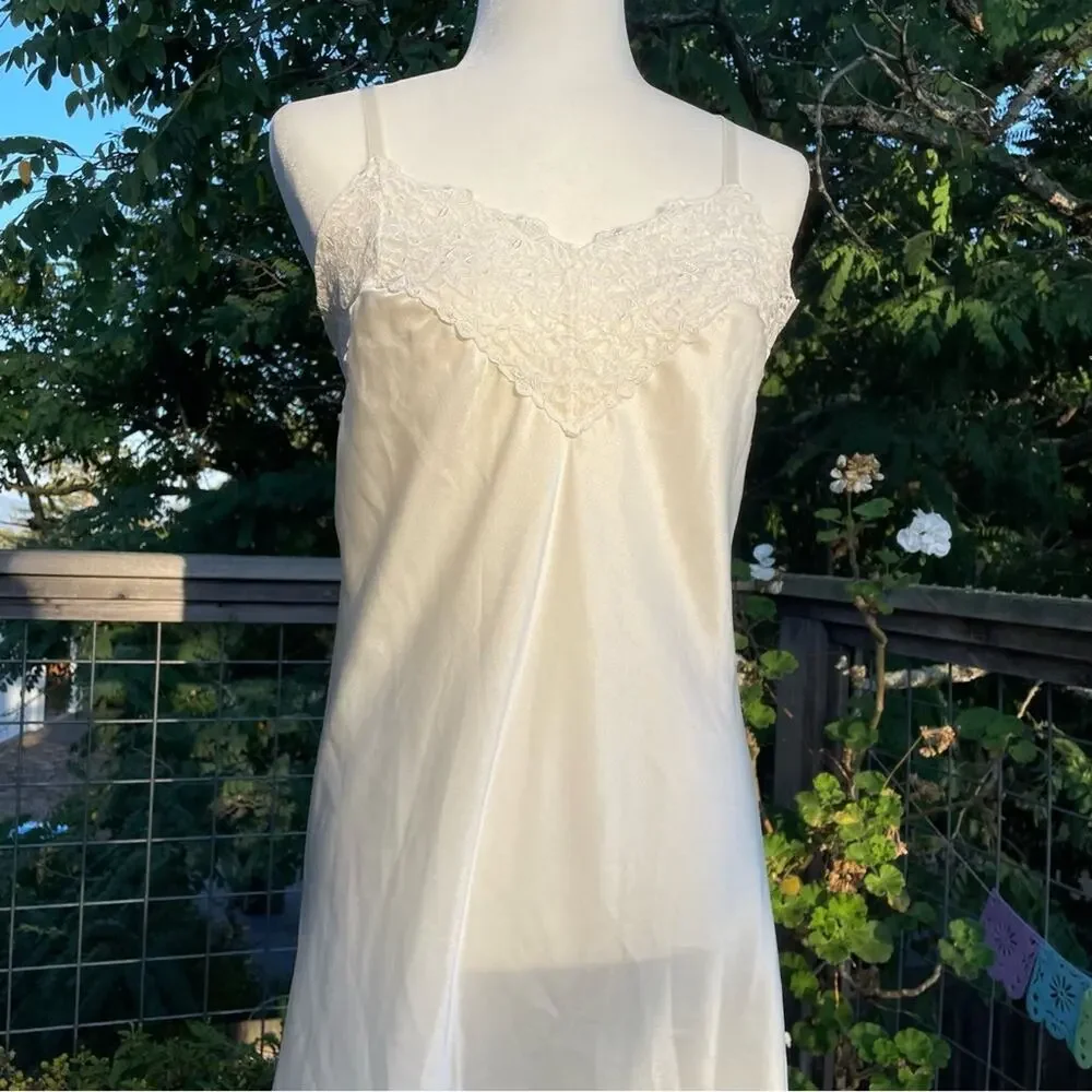 Vintage Lace Slip Satiny White Japanese Lace - Picture 3 of 8